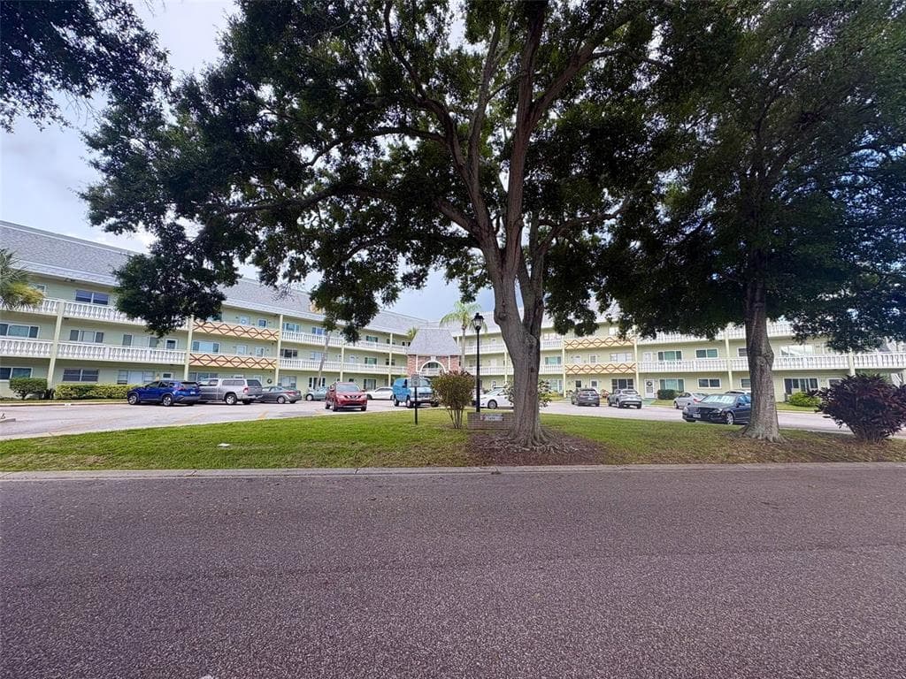 2459 COLUMBIA DRIVE UNIT 69 CLEARWATER, FL 33763