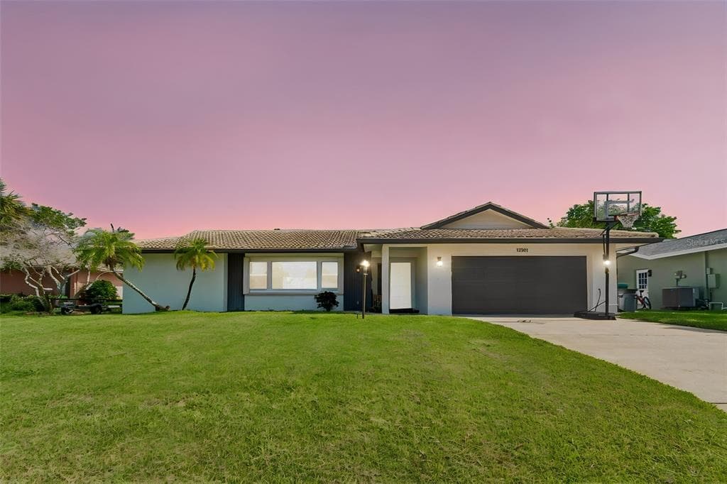 13901 88TH TERRACE SEMINOLE, FL 33776