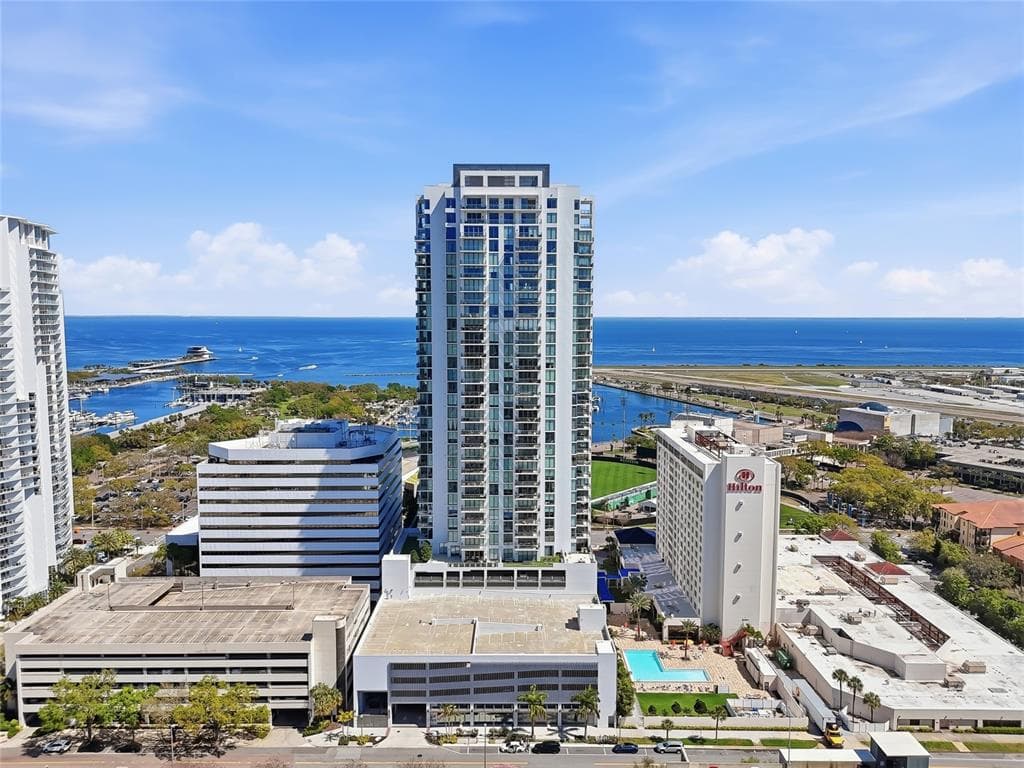 301 1ST STREET S UNIT 2705 ST PETERSBURG, FL 33701