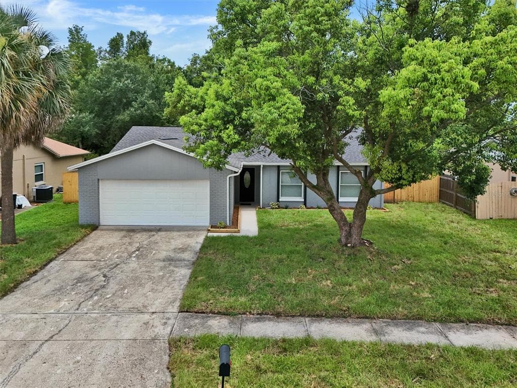 4914 OAKSHIRE DRIVE TAMPA, FL 33625