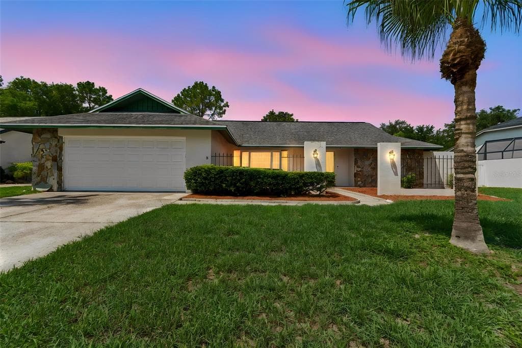 9237 PEBBLE CREEK DRIVE TAMPA, FL 33647