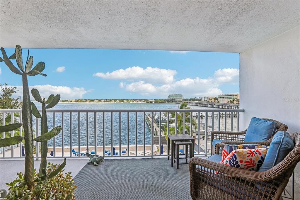 2 ADALIA AVENUE UNIT 301 TAMPA, FL 33606