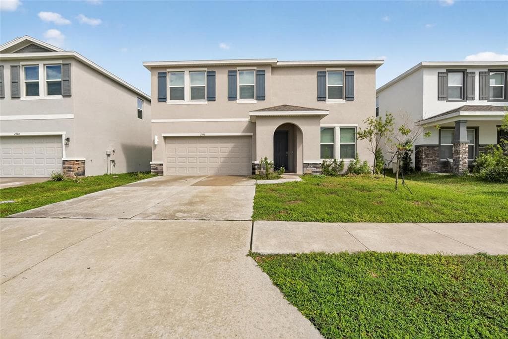 2546 WARREN ACRES BOULEVARD WESLEY CHAPEL, FL 33543