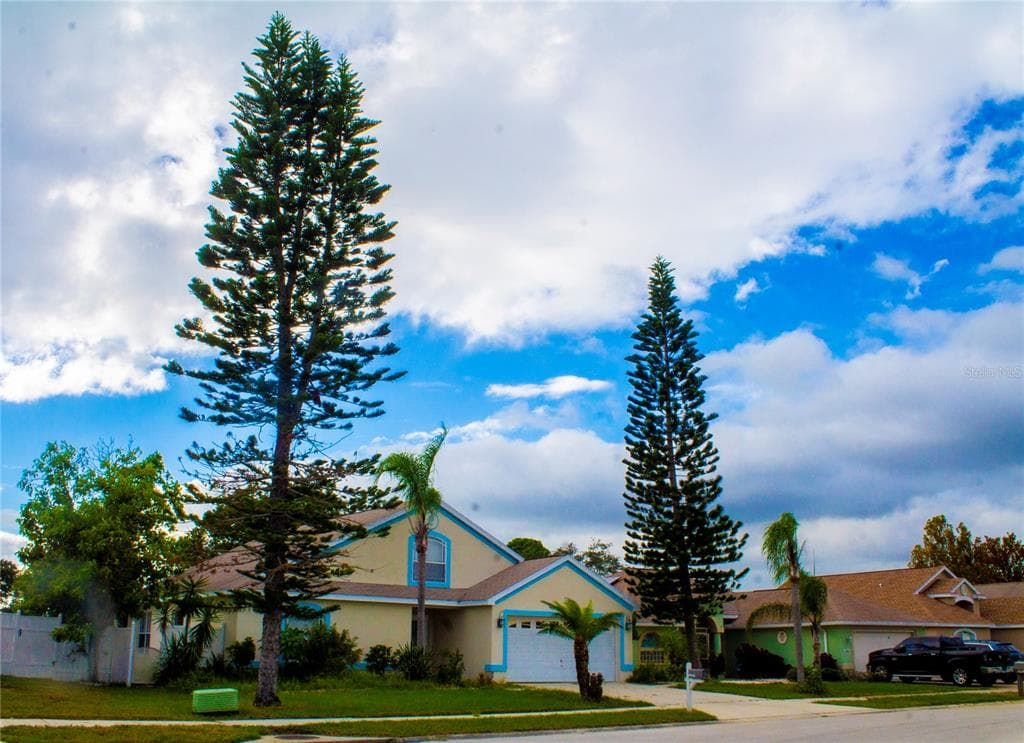 10127 BARNETT LOOP PORT RICHEY, FL 34668