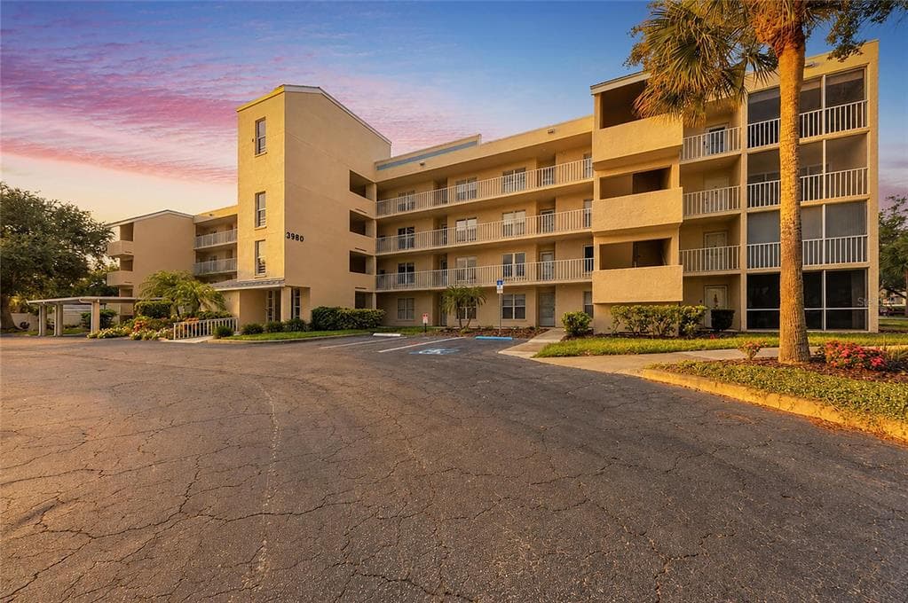 3980 IRONWOOD CIRCLE UNIT 301 BRADENTON, FL 34209