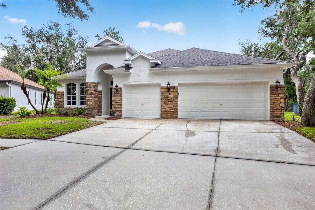 6135 WHIMBRELWOOD DRIVE LITHIA, FL 33547