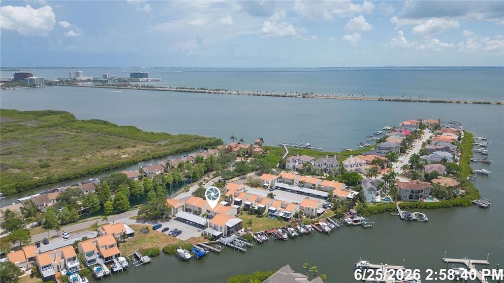 4207 FOGCUTTER COURT TAMPA, FL 33615