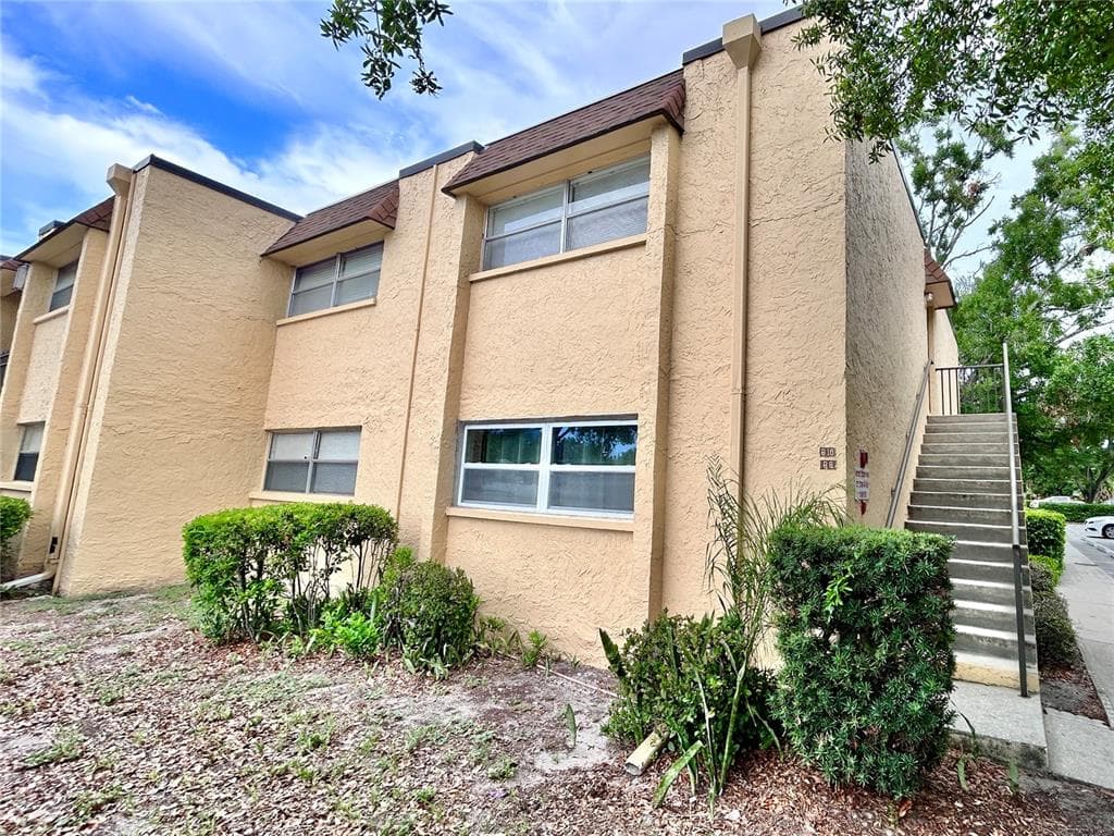 4455 38TH TERRACE N UNIT B16 ST PETERSBURG, FL 33714