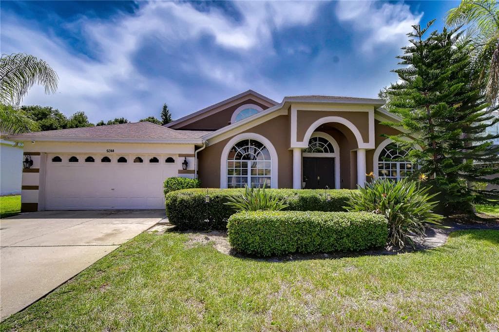 9244 BRINDLEWOOD DRIVE ODESSA, FL 33556