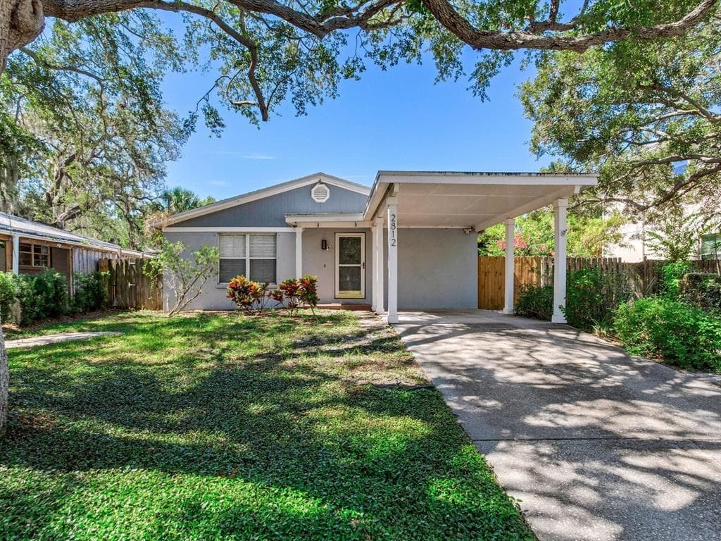 2812 W SHELTON AVENUE TAMPA, FL 33611