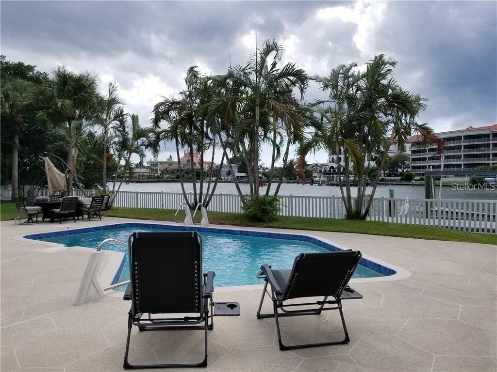4000 BELLE VISTA DRIVE ST PETERSBURG, FL 33706