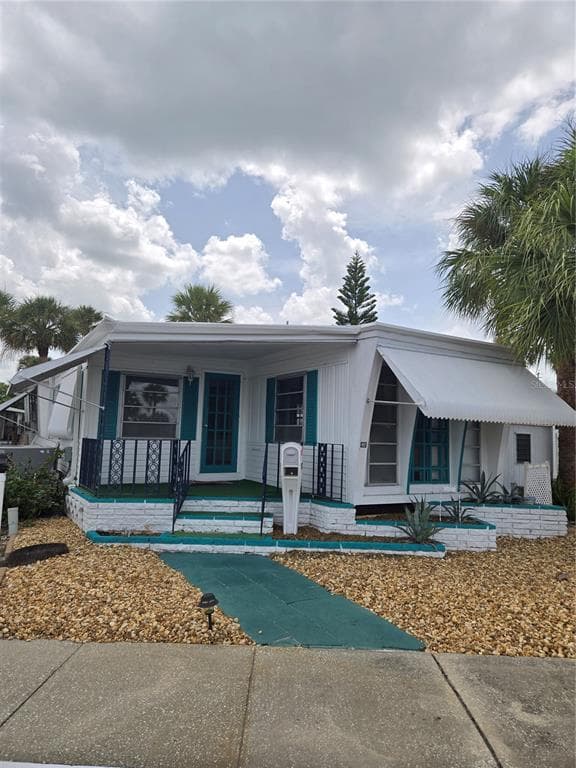 4851 W GANDY BOULEVARD UNIT B7 L42 TAMPA, FL 33611