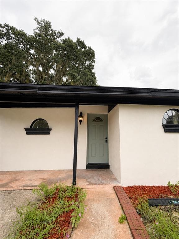 2827 S PARK AVENUE SANFORD, FL 32773