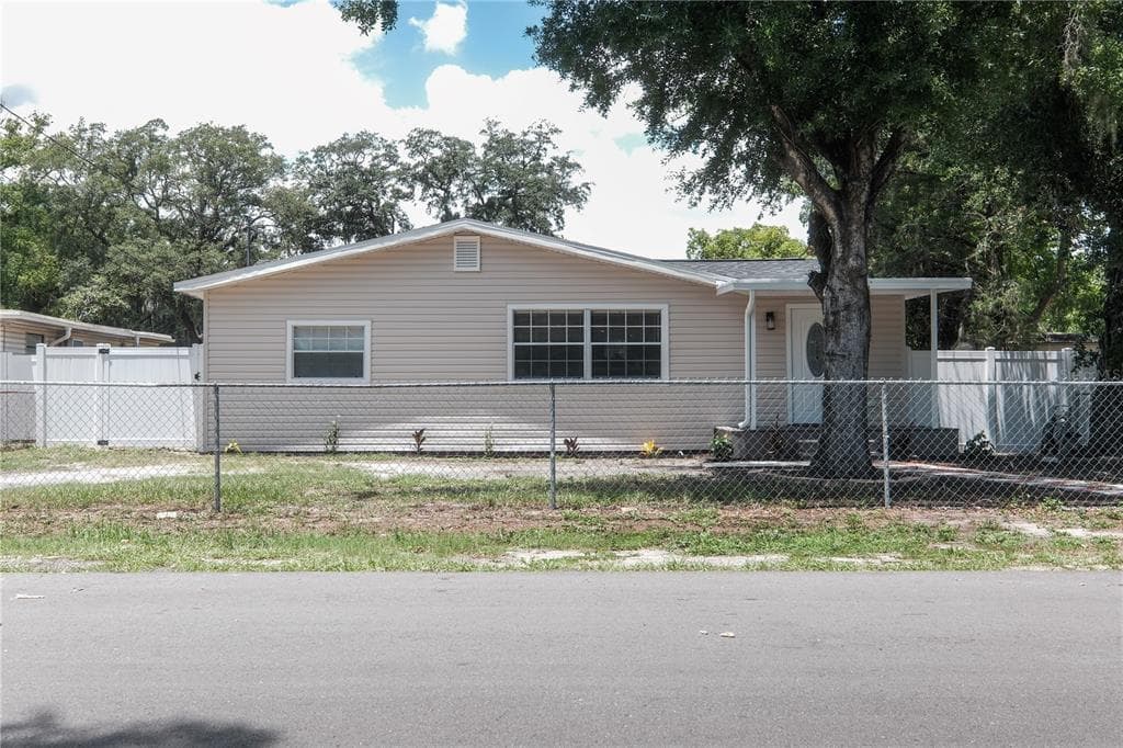 6018 N 49TH STREET TAMPA, FL 33610