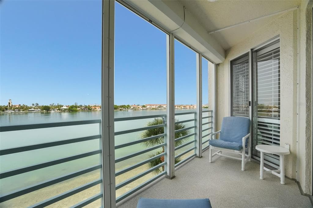 7984 SAILBOAT KEY BOULEVARD S UNIT 306 SOUTH PASADENA, FL 33707