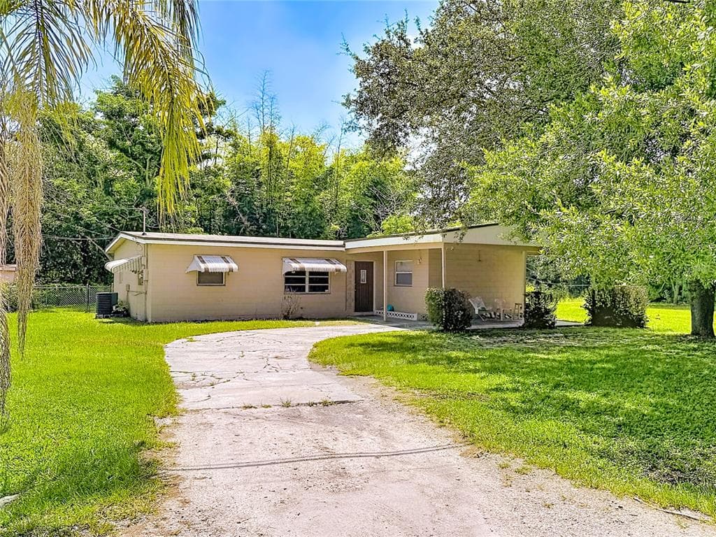 202 N 39TH STREET FORT PIERCE, FL 34947