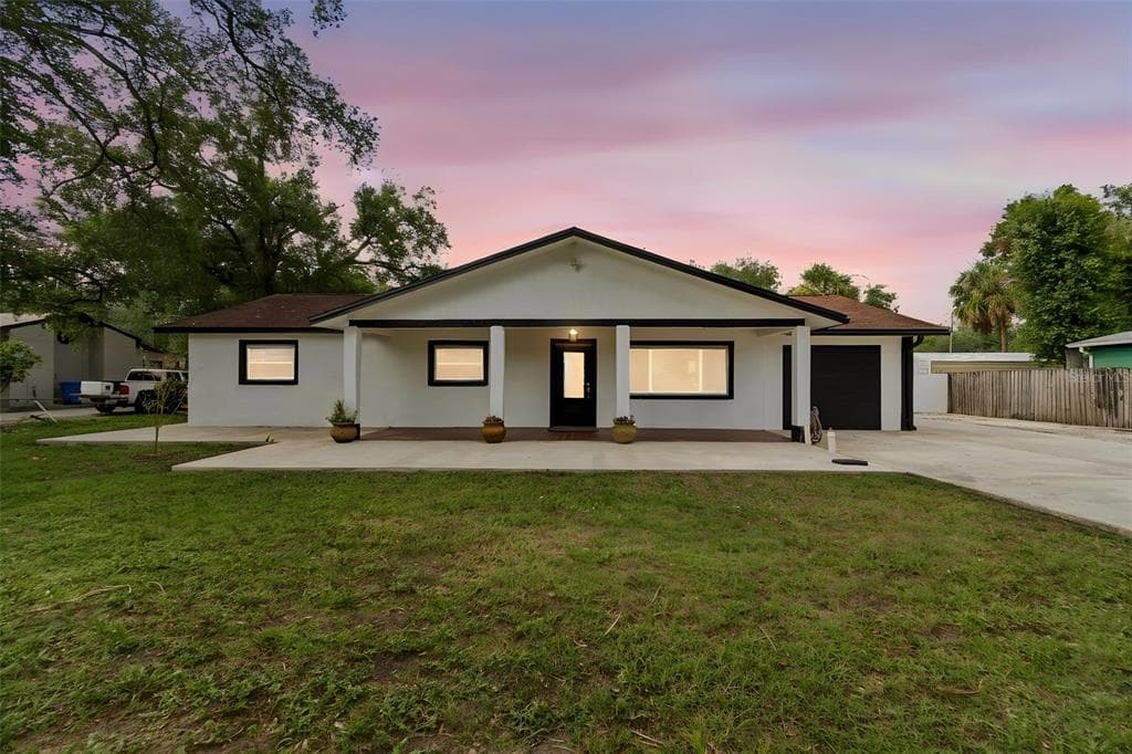 5712 20TH AVENUE S TAMPA, FL 33619