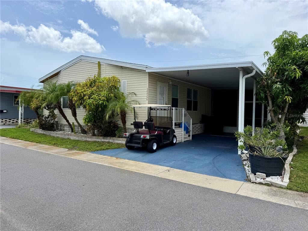 34066 AVOCADO DRIVE N PINELLAS PARK, FL 33781