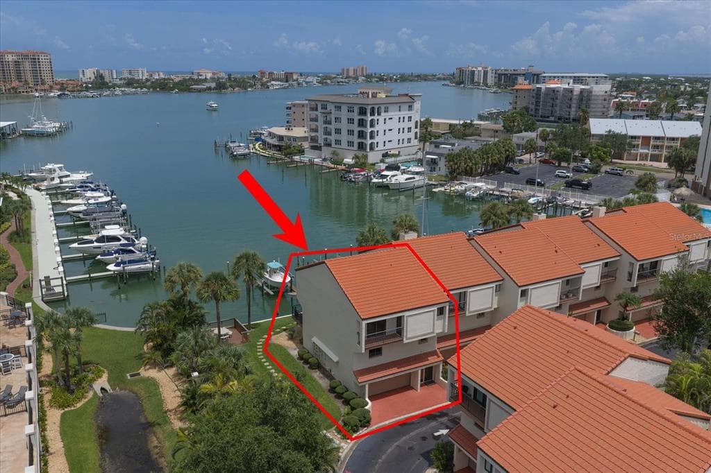240 WINDWARD PSGE UNIT 401 CLEARWATER BEACH, FL 33767