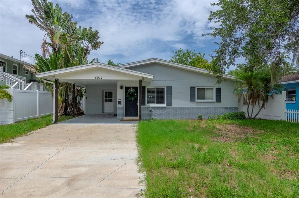 4911 CHANCELLOR STREET NE ST PETERSBURG, FL 33703