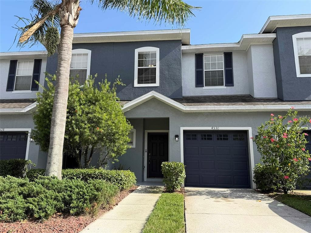 4530 AMBERLY OAKS COURT TAMPA, FL 33614