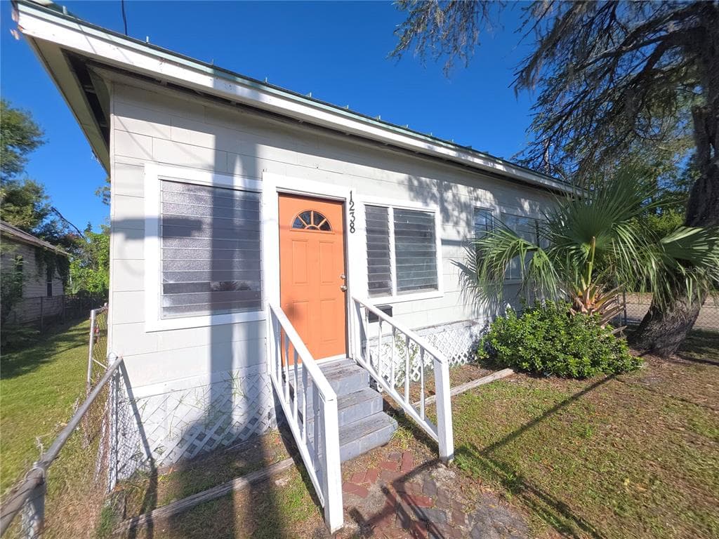 1238 CLEVELAND STREET JACKSONVILLE, FL 32209