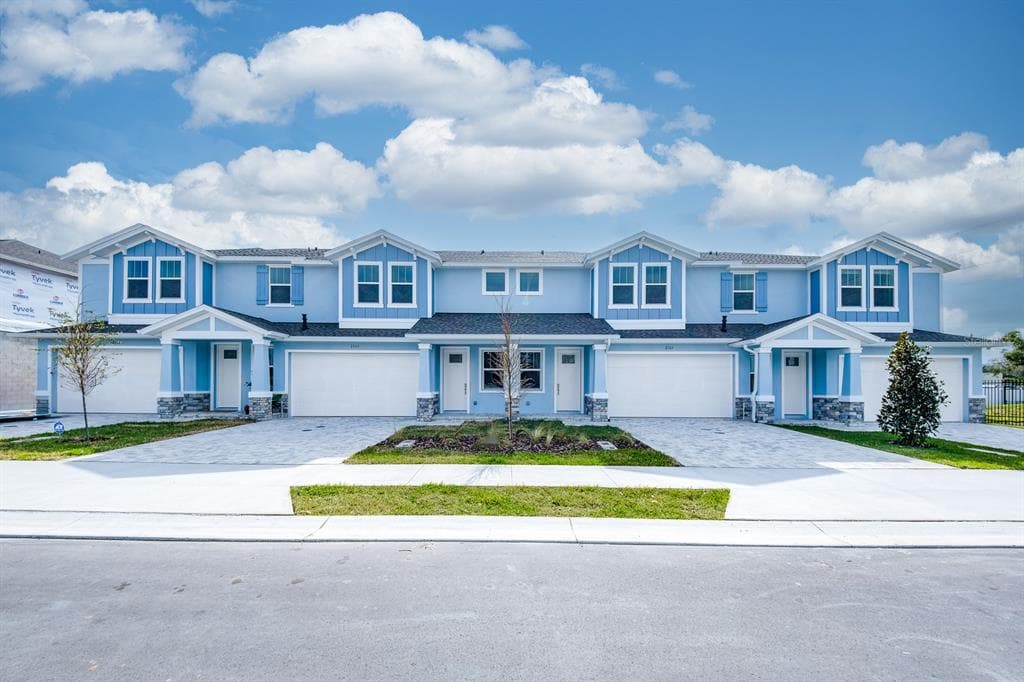2524 MARIO WAY CLEARWATER, FL 33761