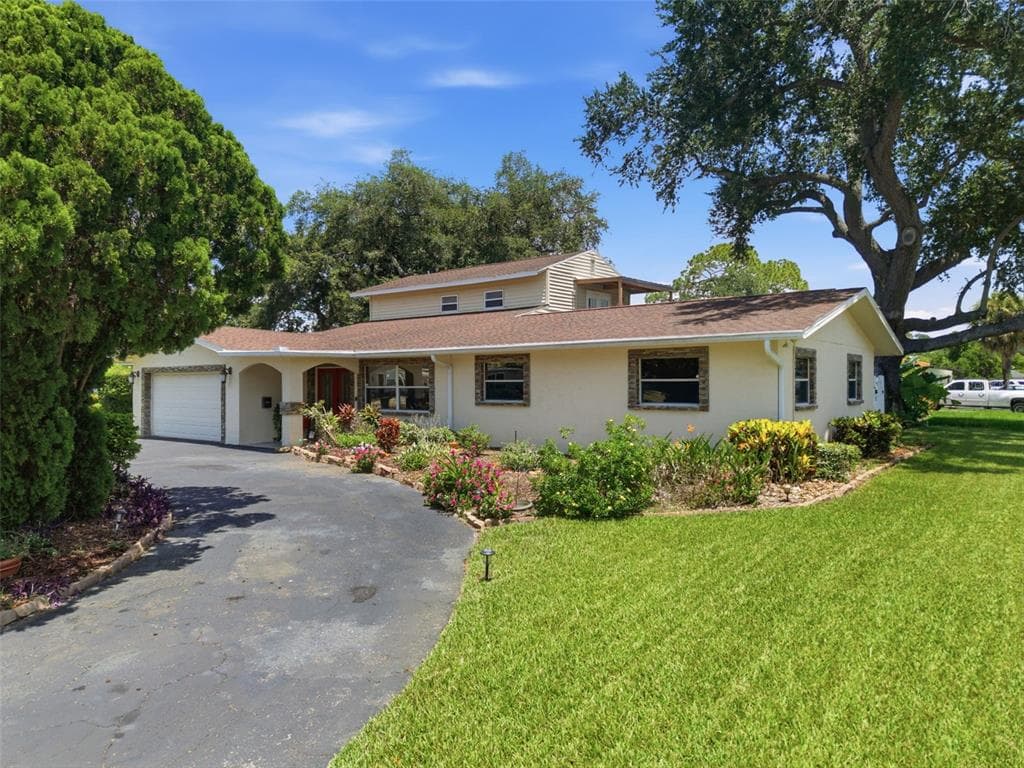 701 58TH AVENUE S ST PETERSBURG, FL 33705