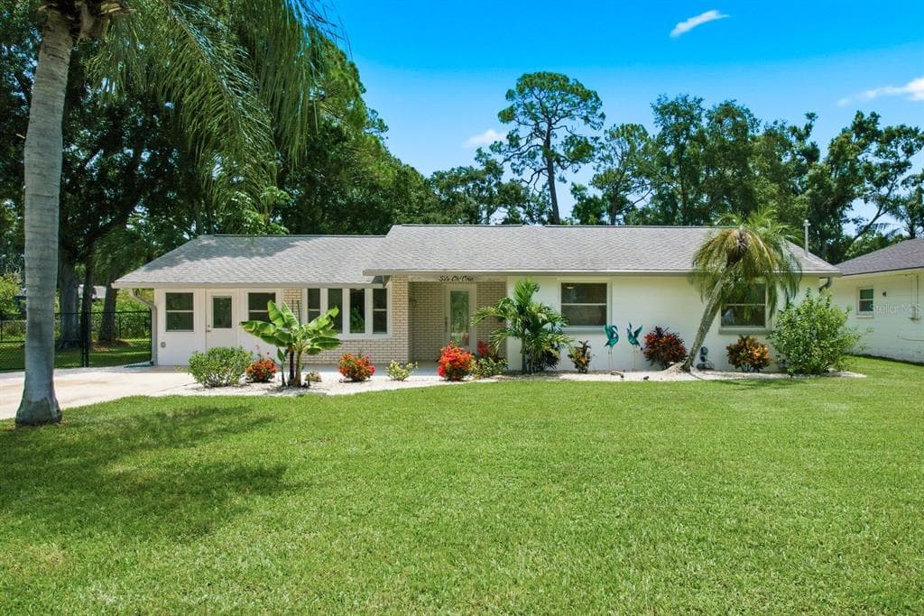 601 SHORE DRIVE E OLDSMAR, FL 34677