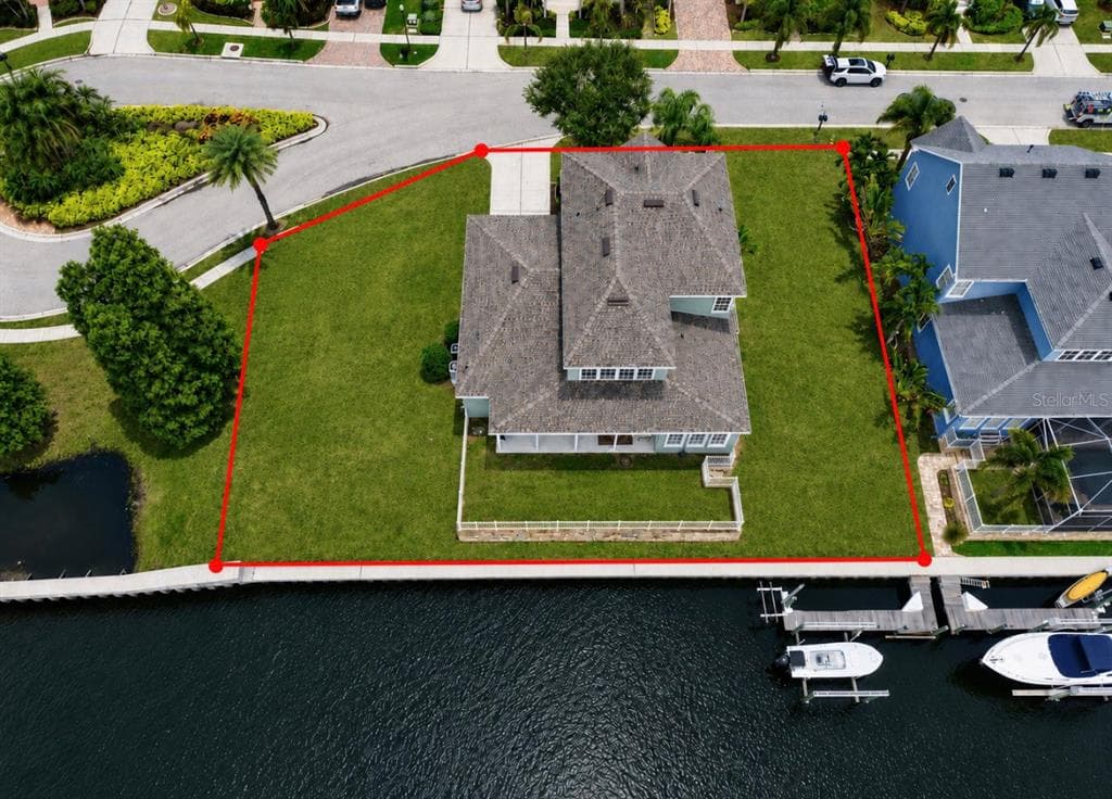 5709 SEA TROUT PLACE APOLLO BEACH, FL 33572
