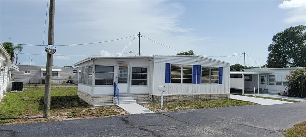 7490 46TH AVENUE N UNIT 314 ST PETERSBURG, FL 33709