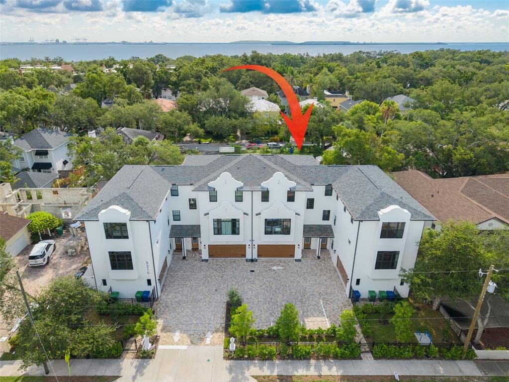 5210 BAYSHORE BOULEVARD UNIT 3 TAMPA, FL 33611