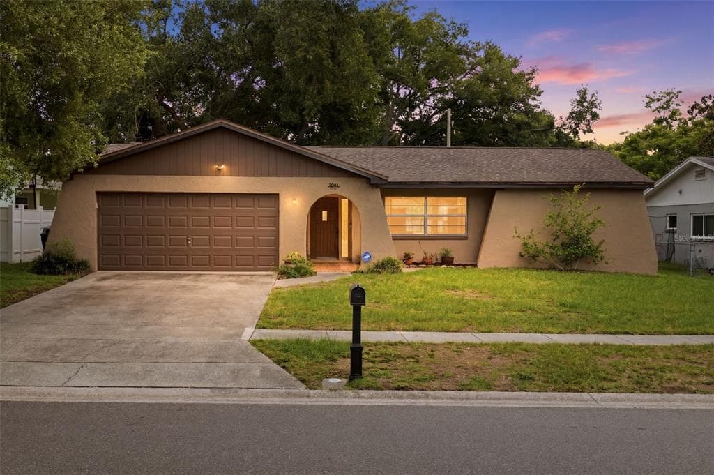 1901 BRIARWOOD STREET DUNEDIN, FL 34698