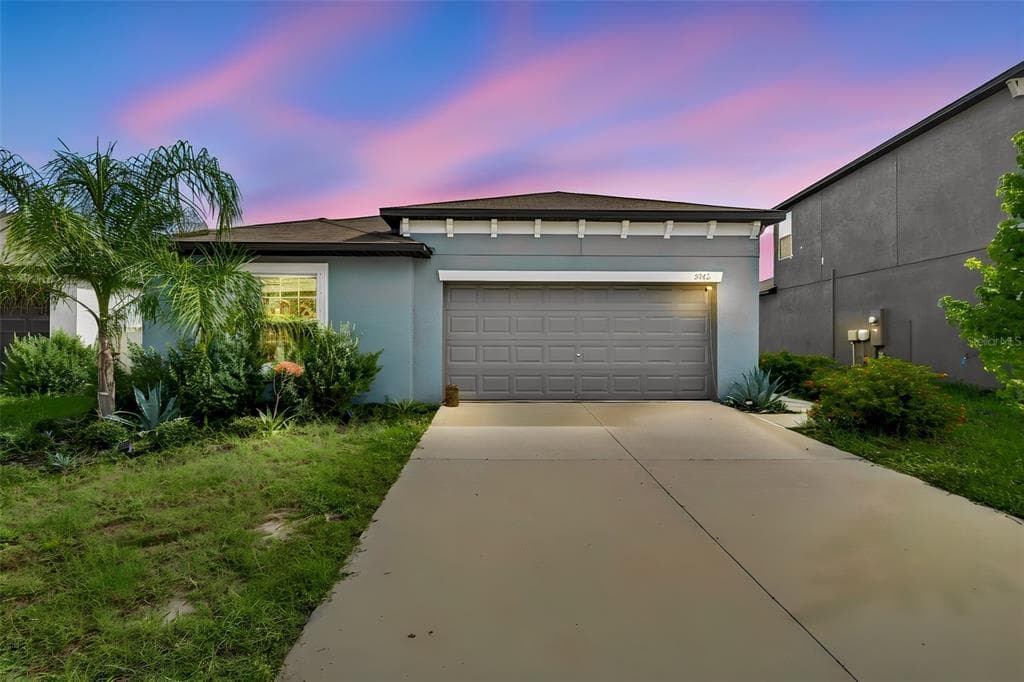 5362 BLUE HORIZON WAY WIMAUMA, FL 33598