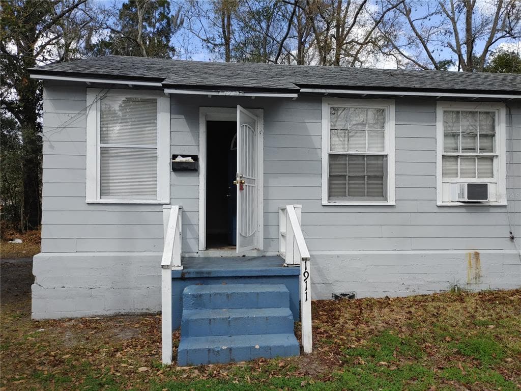 1911 W 26TH STREET JACKSONVILLE, FL 32209