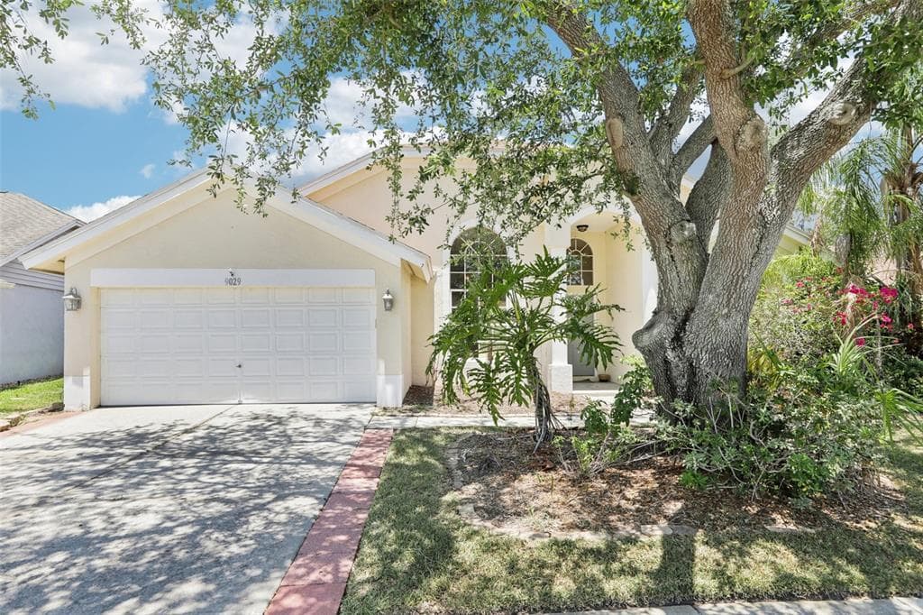 9029 WESTBAY BOULEVARD TAMPA, FL 33615