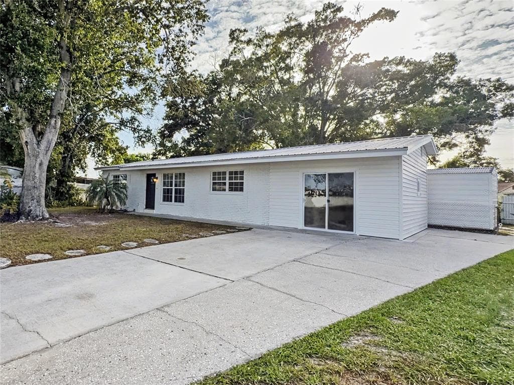6404 WILLOW BEND PLACE TAMPA, FL 33634