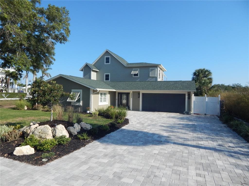 8025 ISLAND DRIVE PORT RICHEY, FL 34668