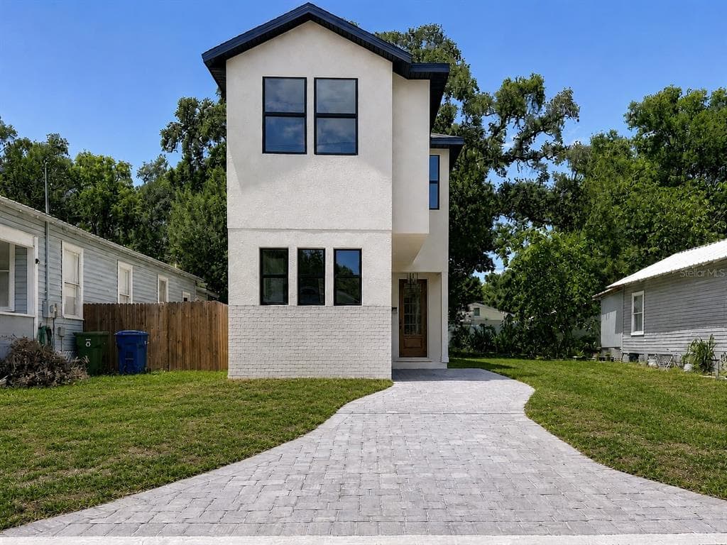 2410 E 20TH AVENUE TAMPA, FL 33605