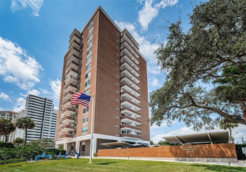 4015 BAYSHORE BOULEVARD UNIT 4C TAMPA, FL 33611
