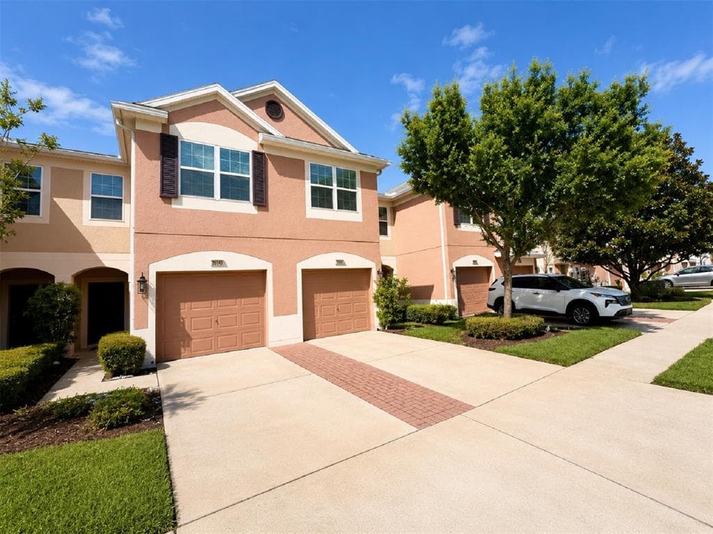 26544 CASTLEVIEW WAY WESLEY CHAPEL, FL 33544