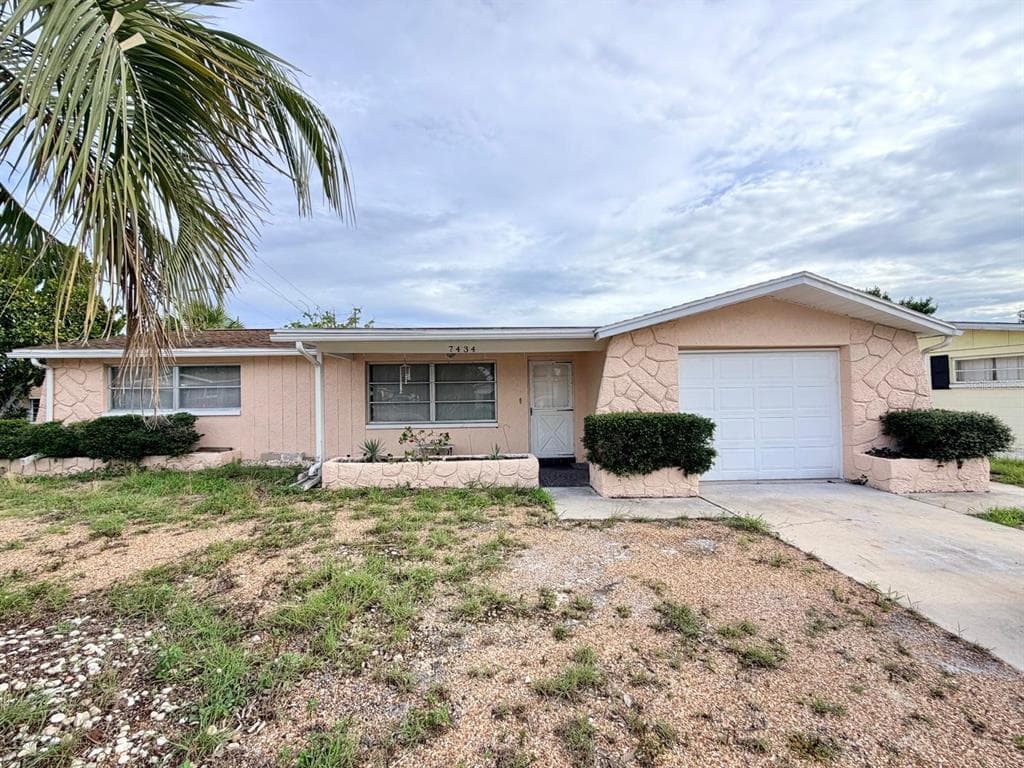 7434 NEVA LANE PORT RICHEY, FL 34668