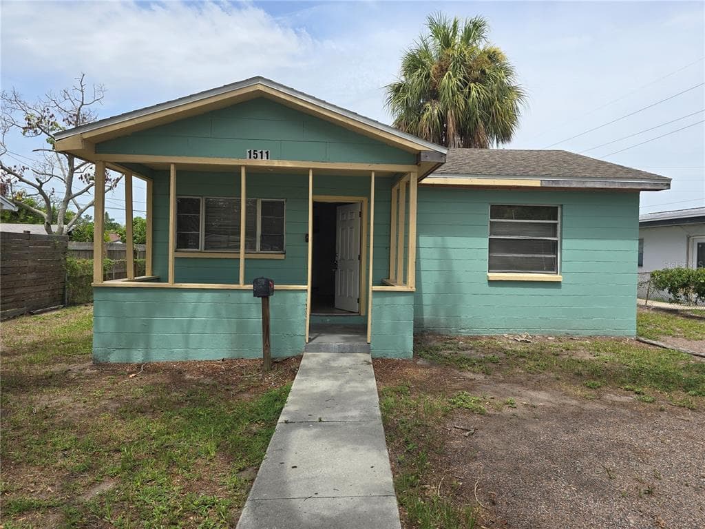 1511 27TH STREET S ST PETERSBURG, FL 33712