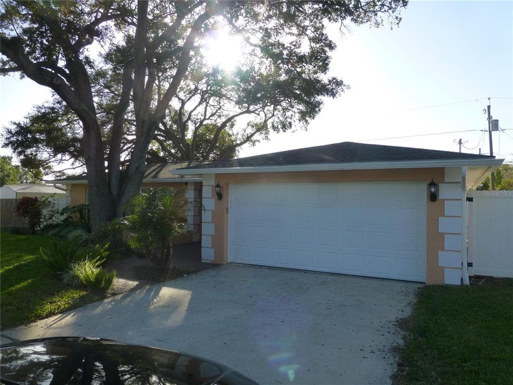 752 PATRICIA AVENUE DUNEDIN, FL 34698