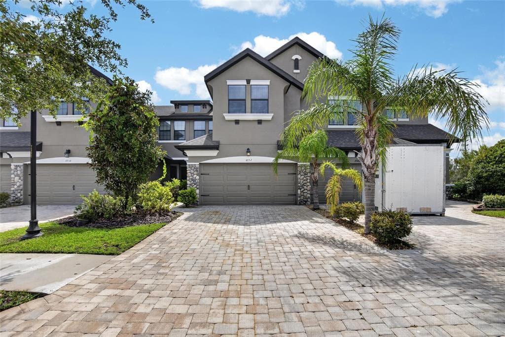 4752 WANDERING WAY WESLEY CHAPEL, FL 33544