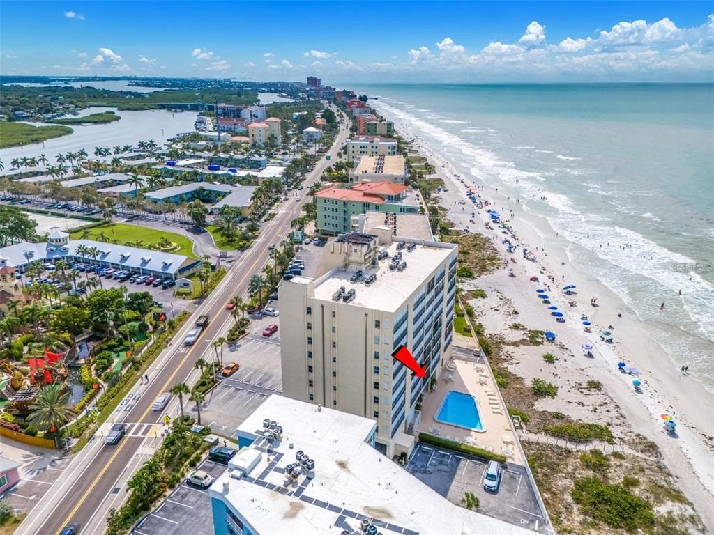 19450 GULF BOULEVARD UNIT 203 INDIAN SHORES, FL 33785