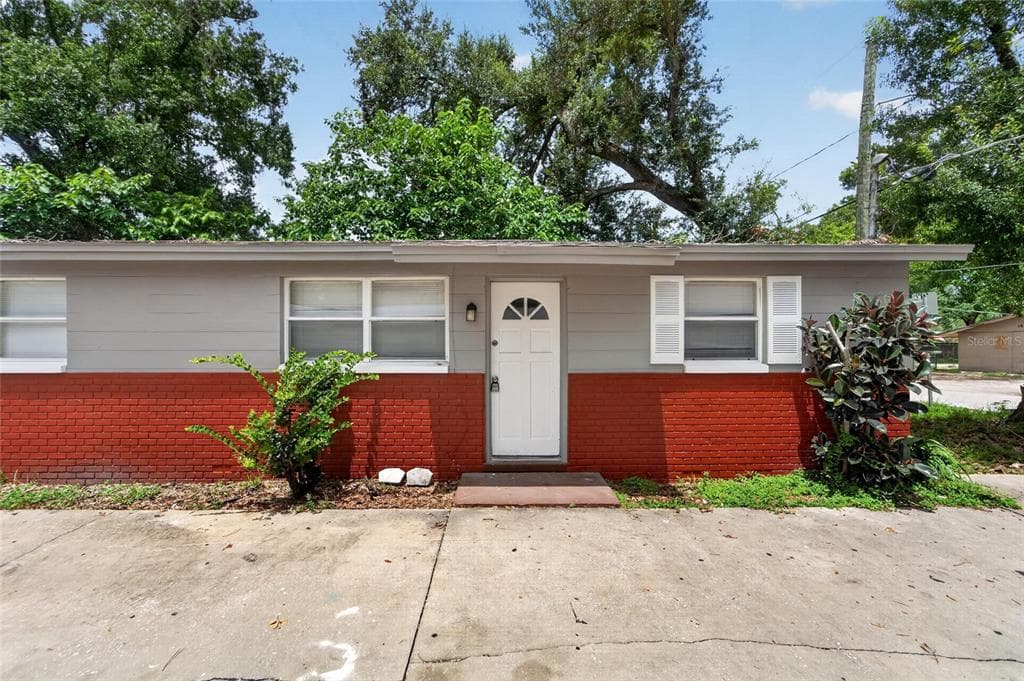 1703 E IDELL STREET TAMPA, FL 33604