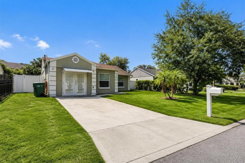 6713 S SHERIDAN ROAD TAMPA, FL 33611