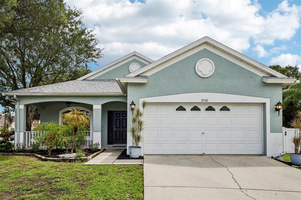 2510 BUTTERFLY LANDING DRIVE LAND O LAKES, FL 34638