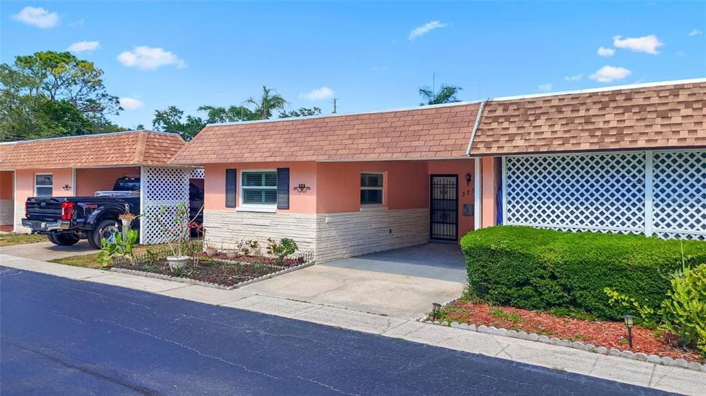 325 SKY LOCH DRIVE W DUNEDIN, FL 34698